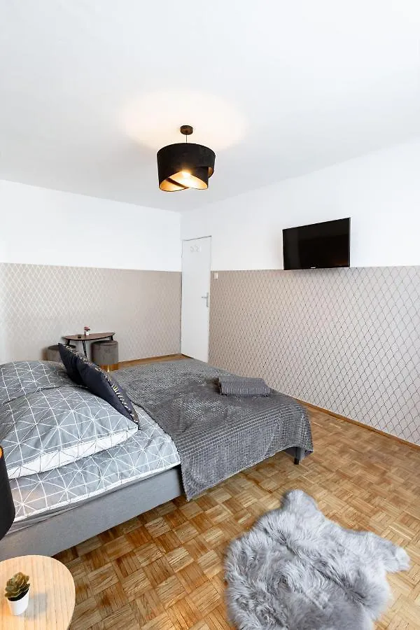 Clicktheflat Norblin Factory Apart Rooms Warschau