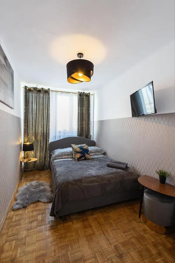 אכסניה ורשה Clicktheflat Norblin Factory Apart Rooms פולין
